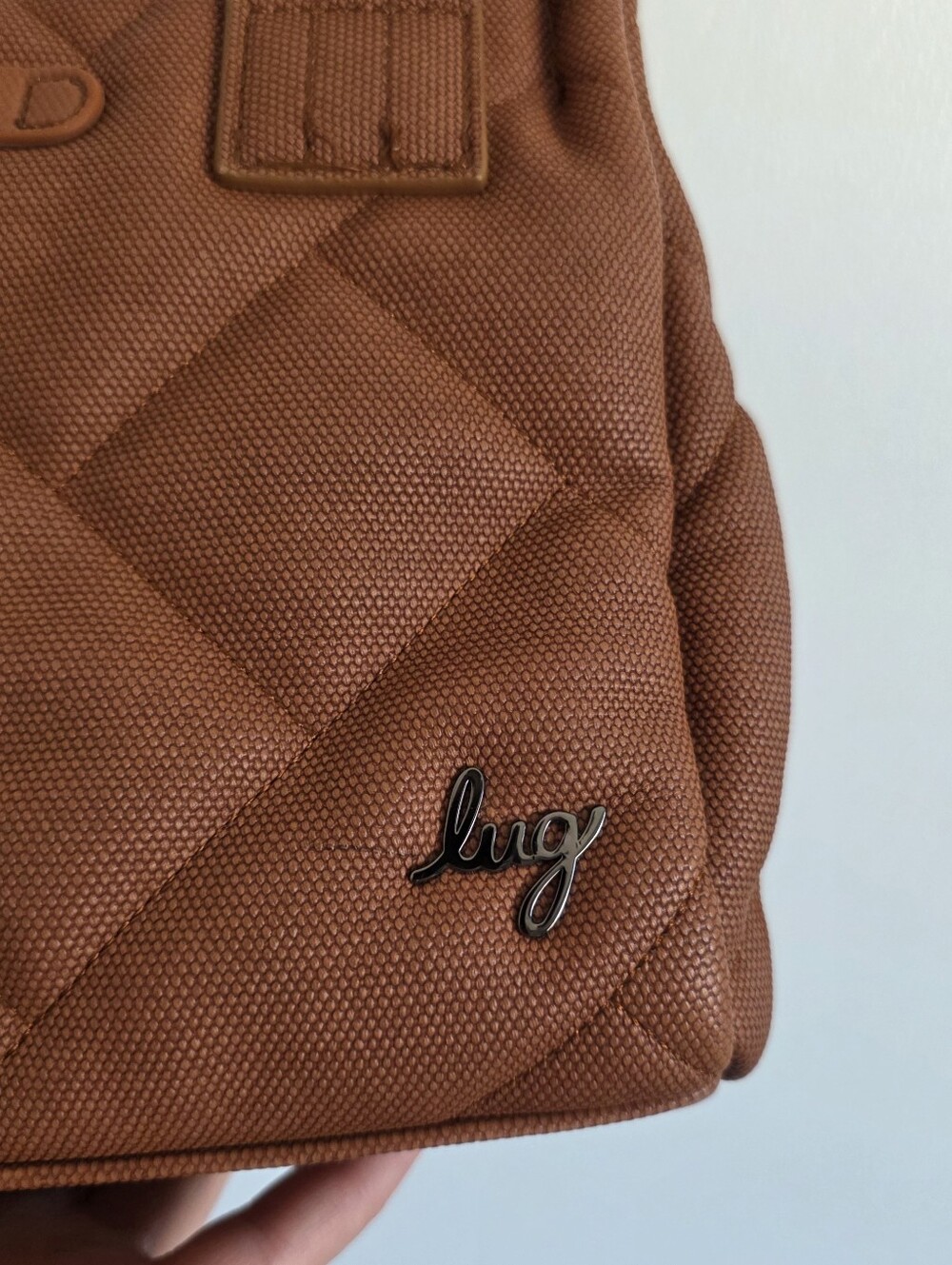 Lug Jitterbug Matte Luxe VL Crossbody Bag. - Picture 3 of 12